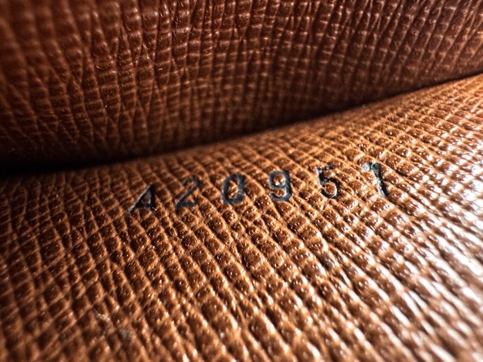 Louis Vuitton Bordeaux Monogram Shoulder Bag & Clutch – Vintage, Brown