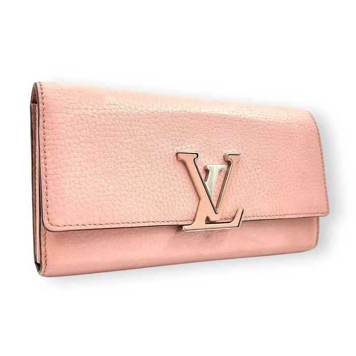 Louis Vuitton Capucines Long Wallet