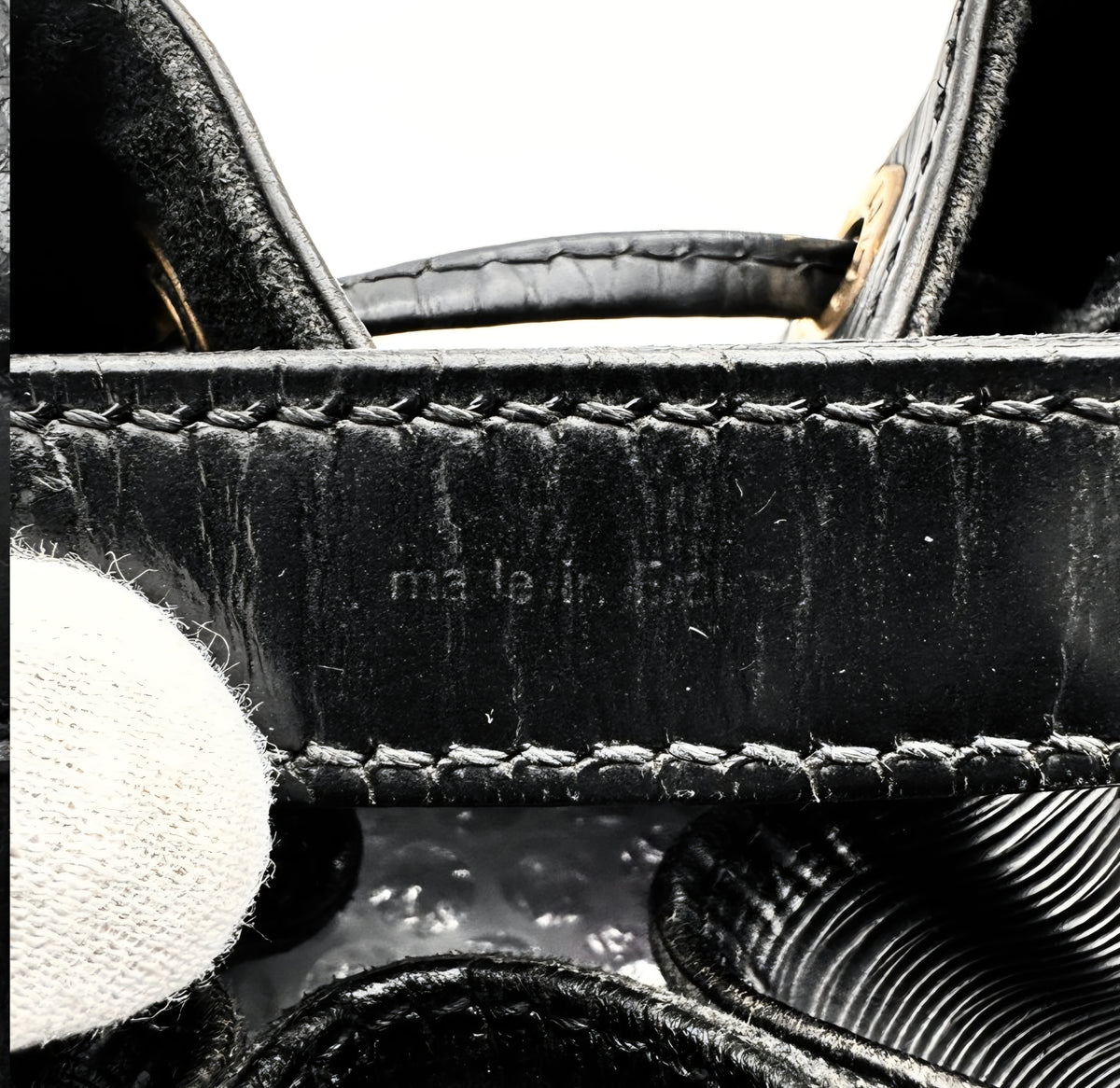 Louis Vuitton Petit Noé Black Epi Leather Shoulder Bag