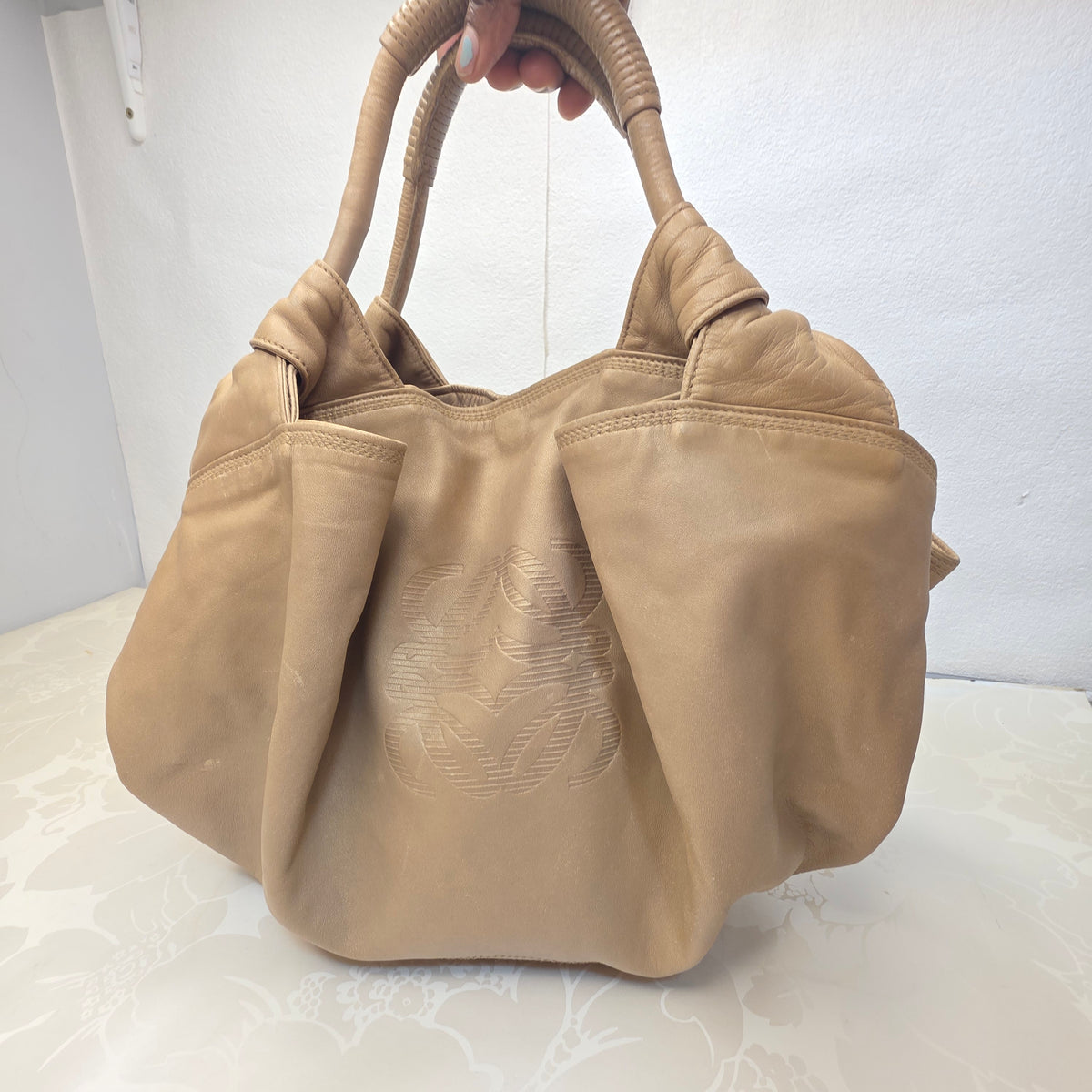Loewe Aire Gold Leather Shoulder Bag – Medium