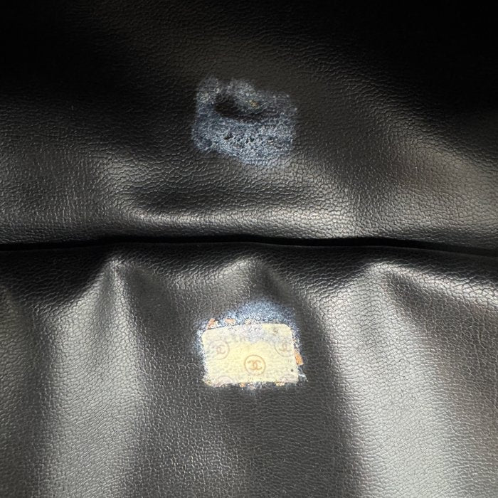 Chanel Matelassé Chain Tote Bag – Black Lambskin, Pearl Crush Charm