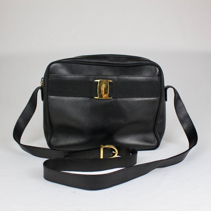 Salvatore Ferragamo Leather Vera Bow Shoulder Bag Black