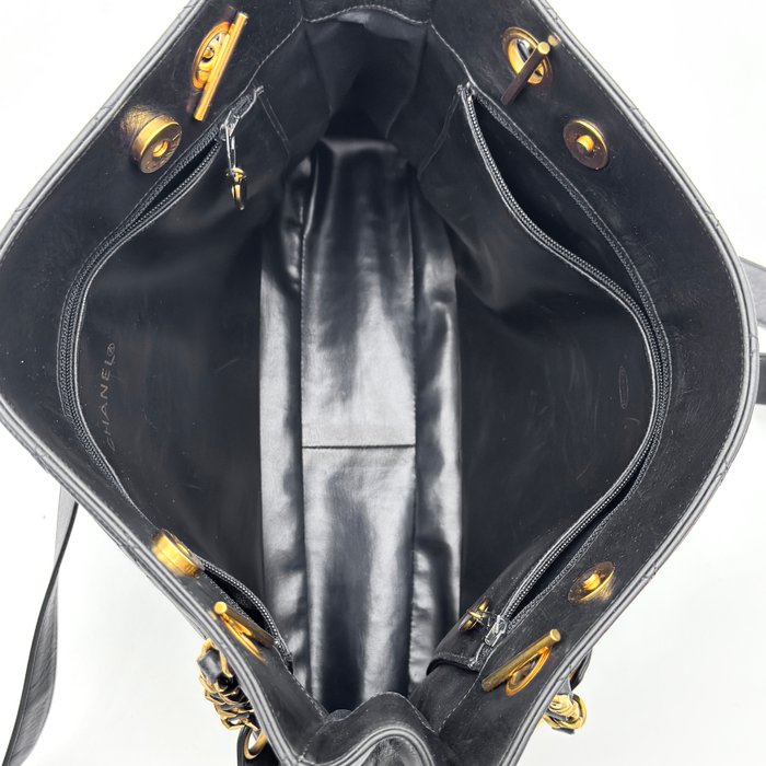 Chanel Matelassé Chain Tote Bag – Black Lambskin, Pearl Crush