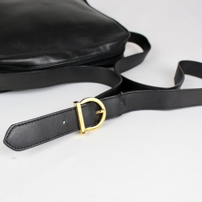 Salvatore Ferragamo Leather Vera Bow Shoulder Bag Black
