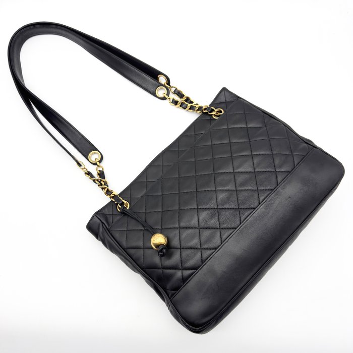 Chanel Matelassé Chain Tote Bag – Black Lambskin, Pearl Crush Charm