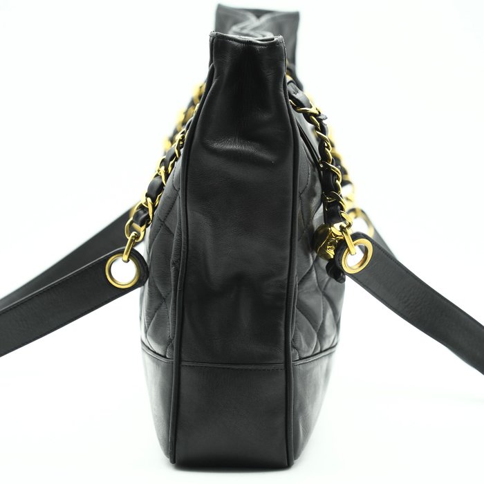 Chanel Matelassé Chain Tote Bag – Black Lambskin, Pearl Crush