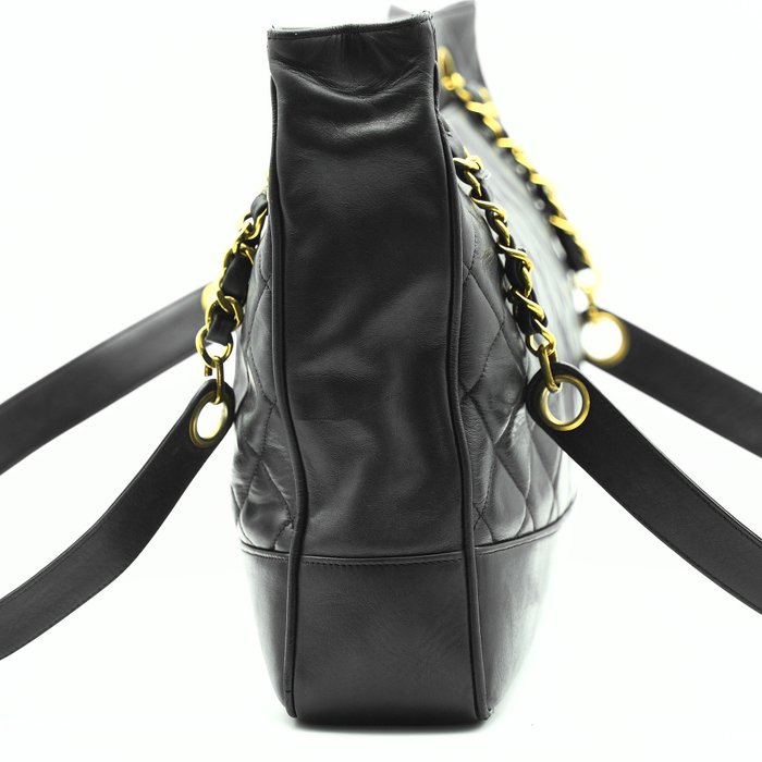 Chanel Matelassé Chain Tote Bag – Black Lambskin, Pearl Crush