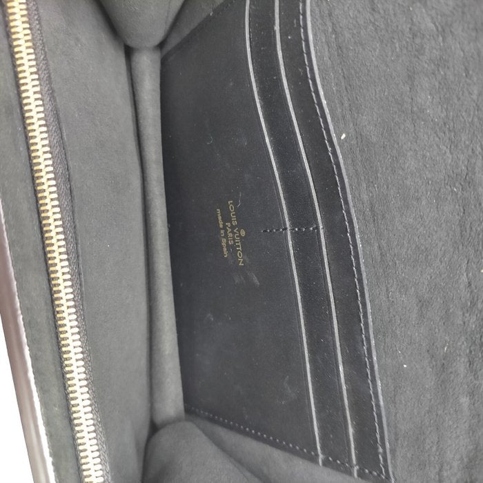 Louis Vuitton Dauphine Belt Bag
