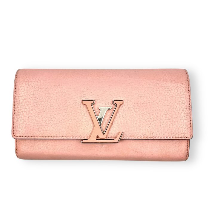 Louis Vuitton Capucines Long Wallet