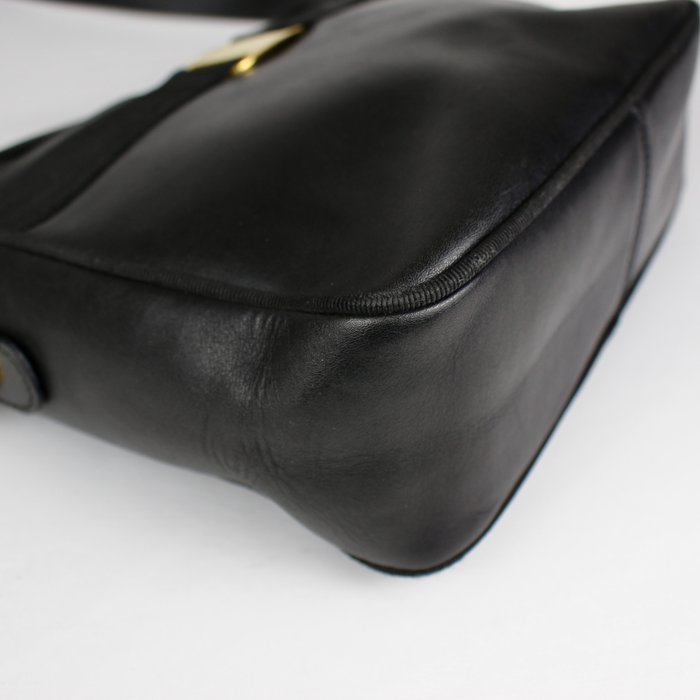 Salvatore Ferragamo Leather Vera Bow Shoulder Bag Black