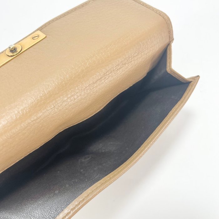 Gucci Beige Leather Long Bifold Wallet